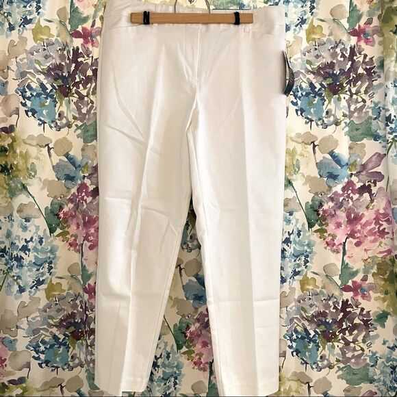Liz Claiborne white Emma classic slim leg cropped professional pants size 8 NWT - Picture 1 of 11